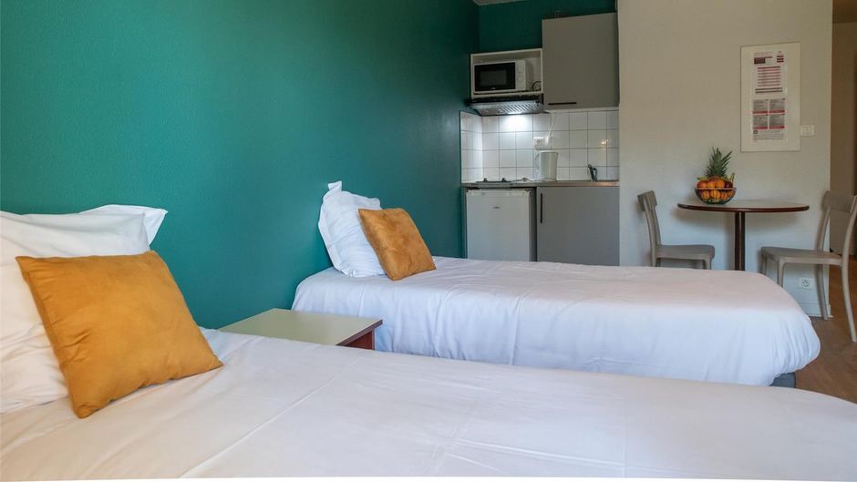 Terres de France - Appart Hotel Brest Room