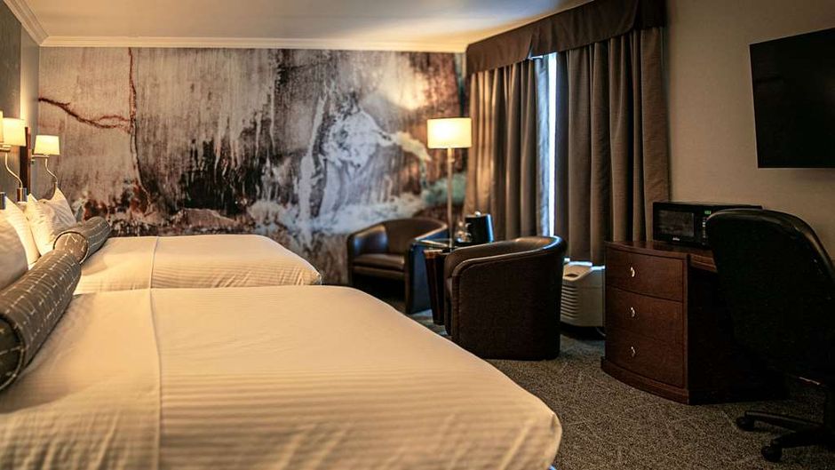 Le Noranda Hotel & Spa, an Ascend Hotel Room