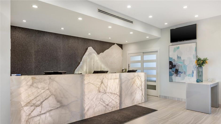 Executive Residency by BW City View N Lobby