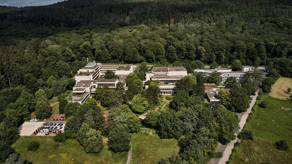 Bold Campus Exterior