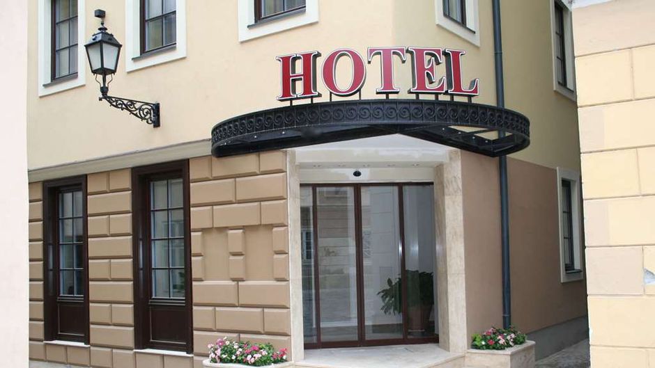 Hotel Capitulum Exterior