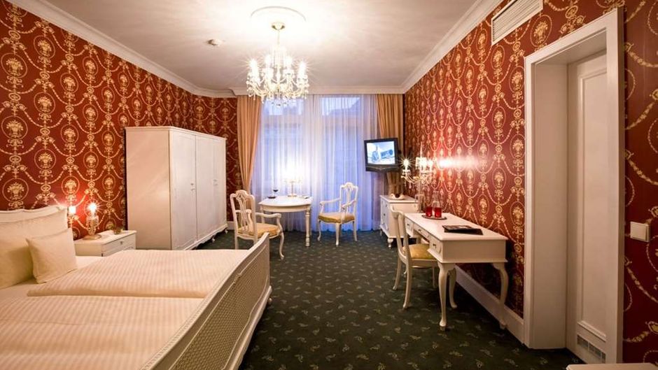 Heliopark Bad Hotel Zum Hirsch Room