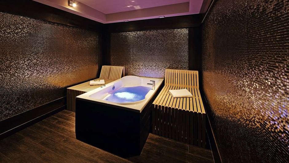 Grandezza Hotel Pool