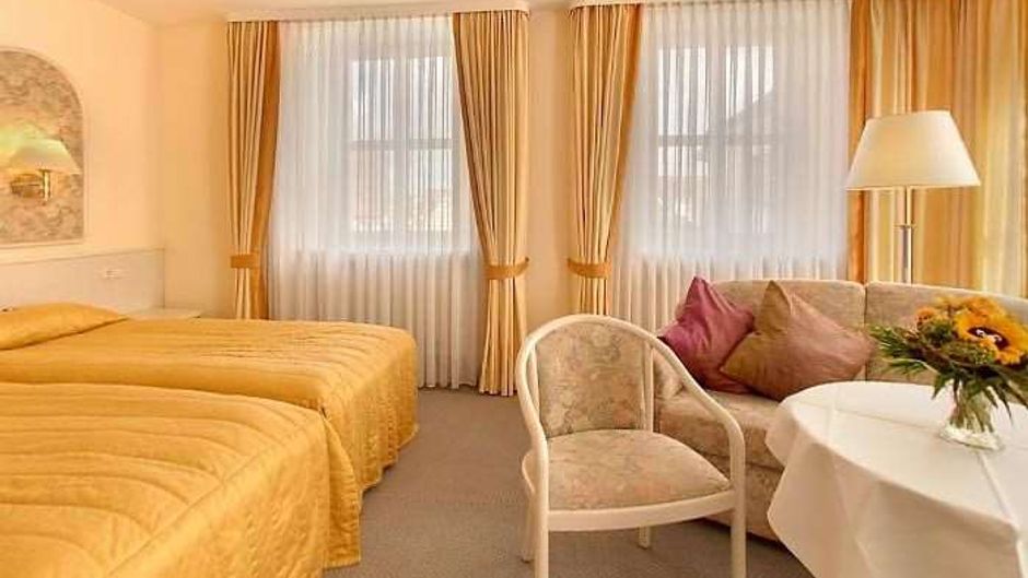Arvena Reichsstadt Room