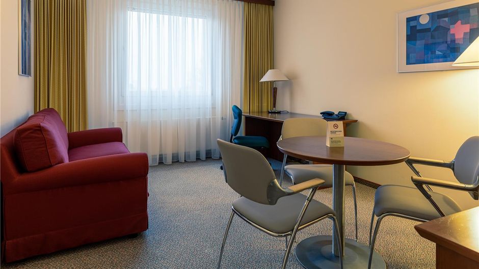 Globana Airport Hotel Room