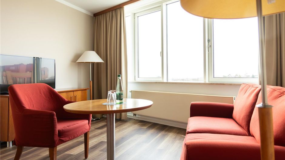 Globana Airport Hotel Suite