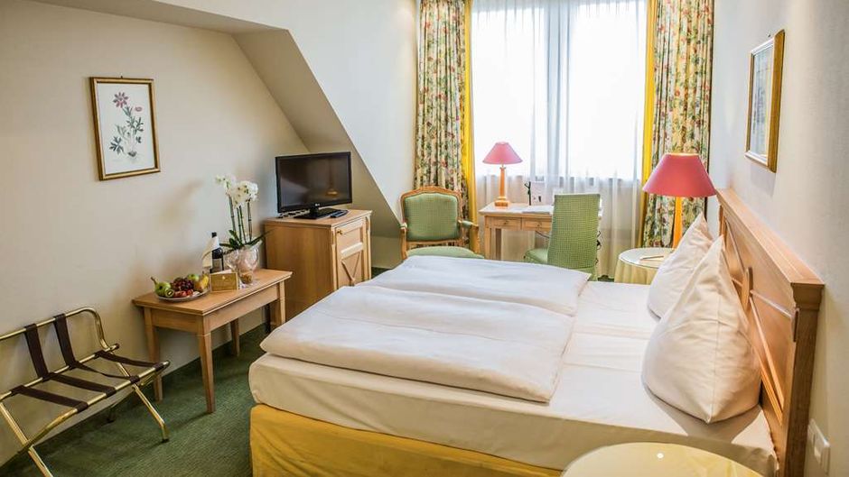 Central Hotel Kaiserhof Room