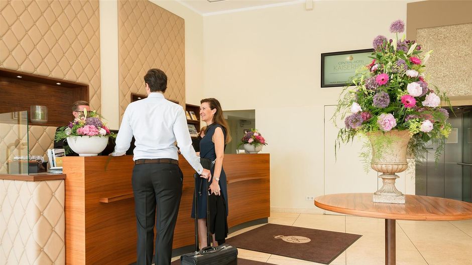 Central Hotel Kaiserhof Lobby