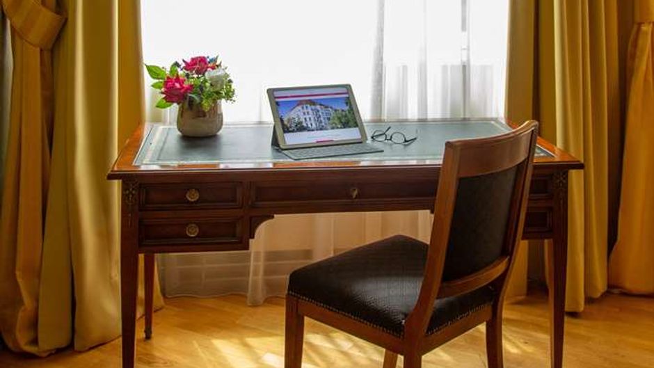 Louisa's Place Room