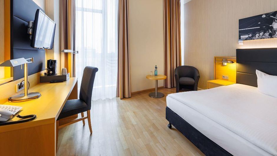 Airporthotel Berlin Adlershof Room
