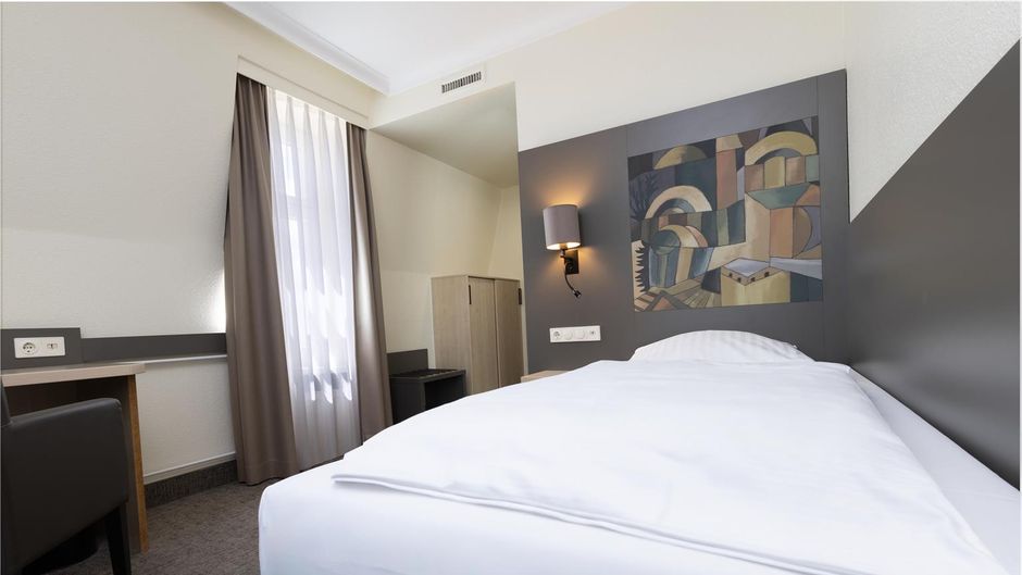 Hotel Kaiserin Augusta Room