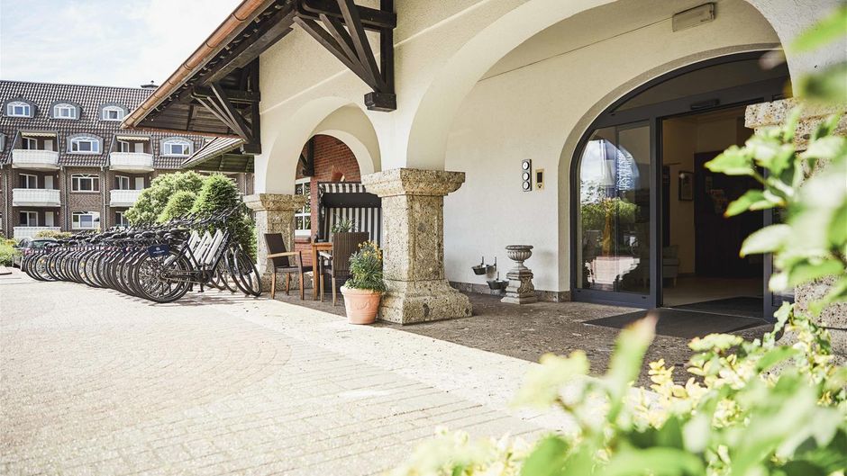 Upstalsboom Landhotel Friesland Exterior