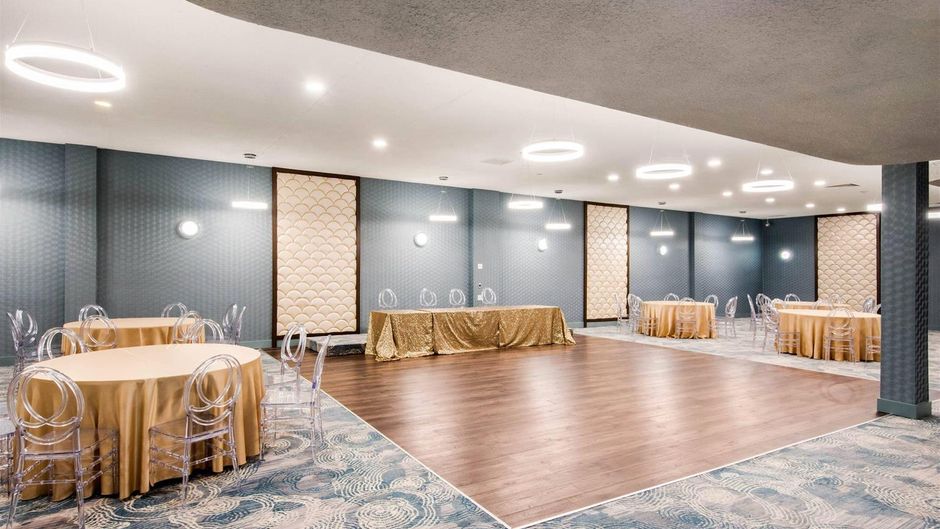 Quality Inn & Conference Centre Meeting