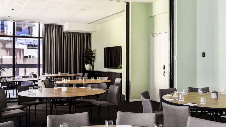 Ibis Melbourne Central Meeting