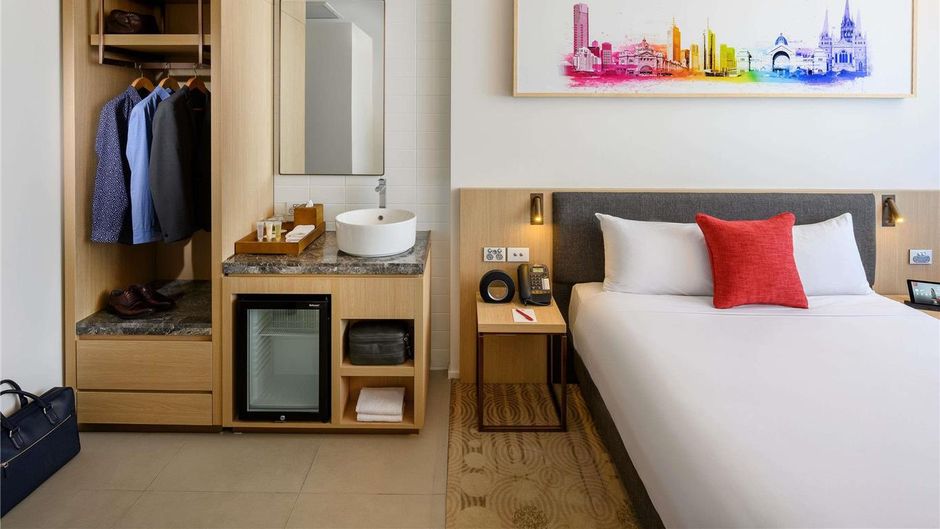 Ibis Melbourne Central Room