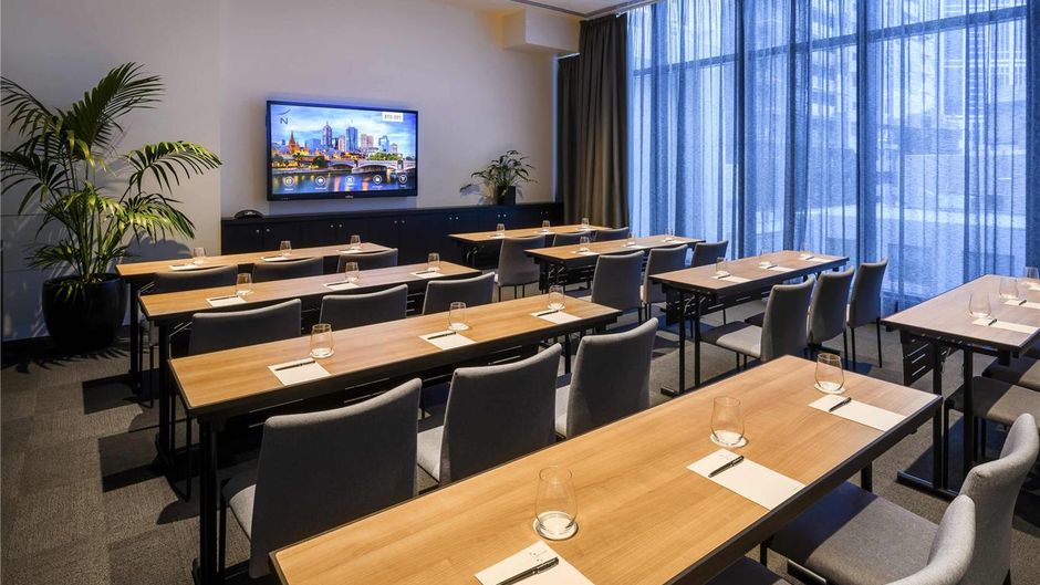 Novotel Melbourne Central Meeting