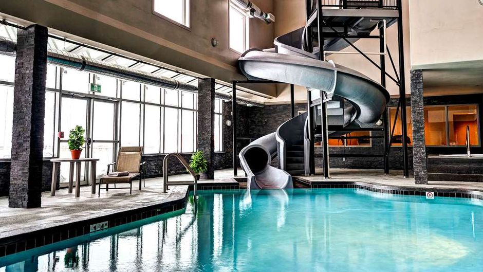 Home Inn & Suites Swift Current Pool