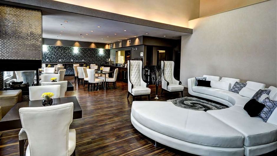 Home Inn & Suites Swift Current Restaurant