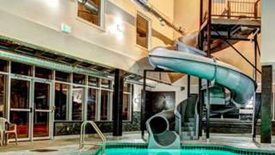 Home Inn & Suites Yorkton Pool