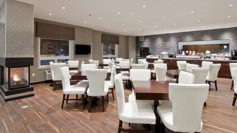 Home Inn & Suites Regina Airport Hotel Other