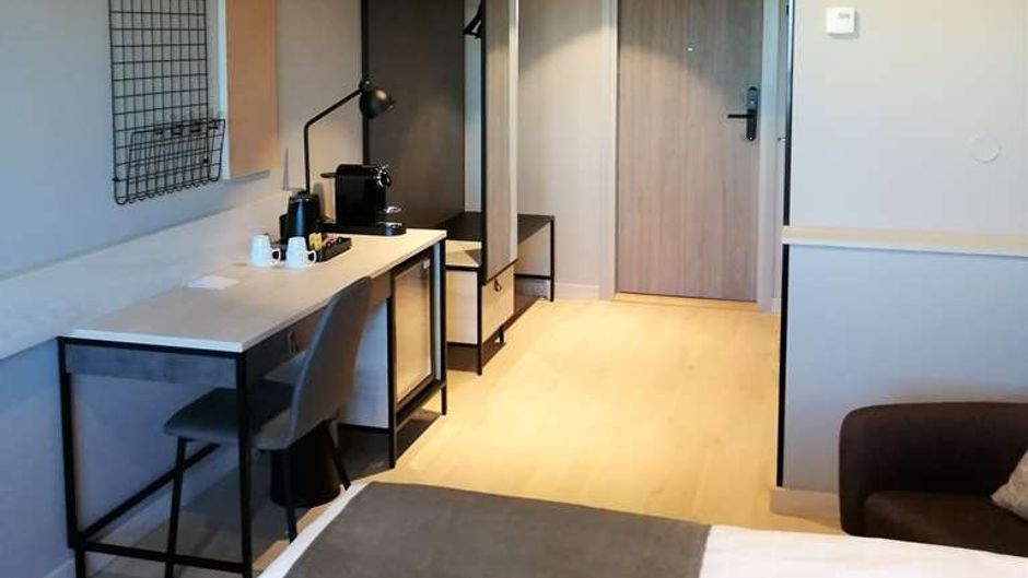 Skyline Airport Hotel Room