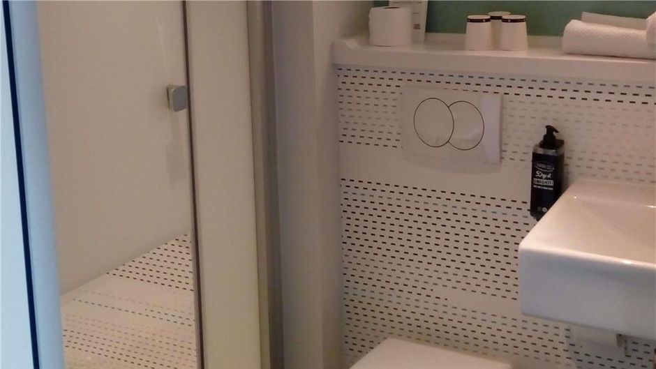 Ibis Budget Saint Genis Pouilly Geneve Room