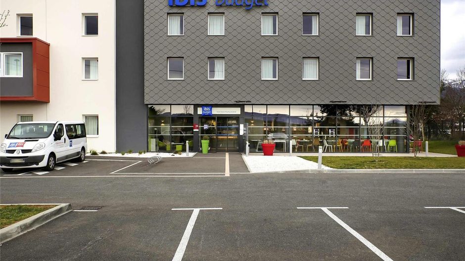 Ibis Budget Saint Genis Pouilly Geneve Exterior