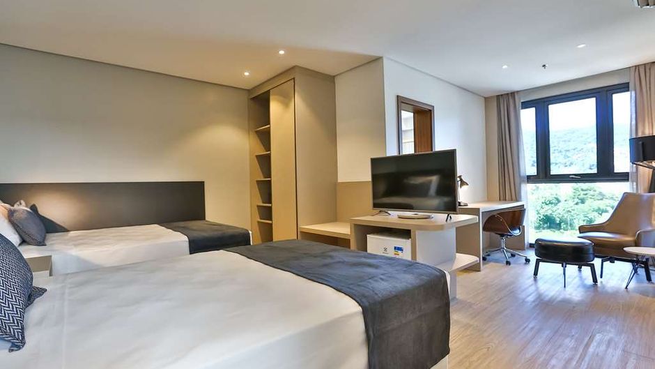 Quality Hotel Blumenau Room