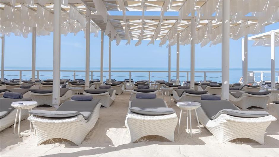 Radisson Collection Paradise Resort/Spa Beach