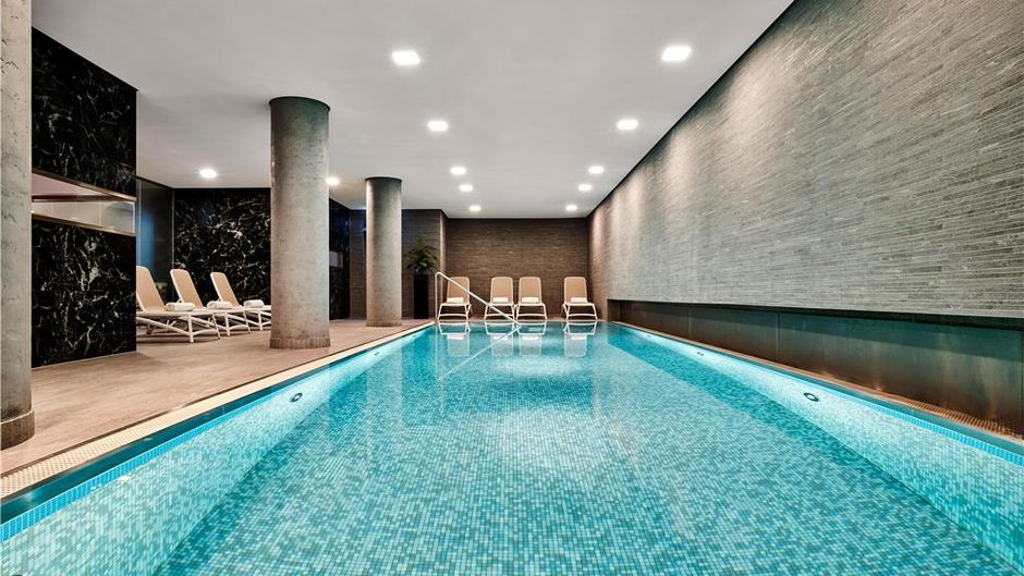 Radisson Collection Hotel, Berlin Pool