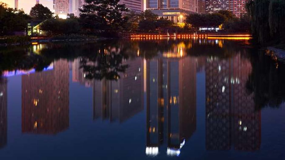 Radisson Blu Hotel Liuzhou Exterior