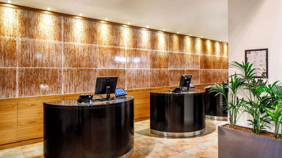 Radisson Blu Hotel, Cardiff Lobby