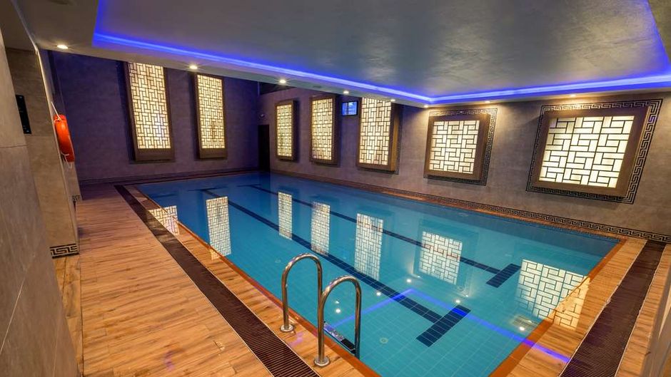 Radisson Blu Hotel Diyarbakir Pool