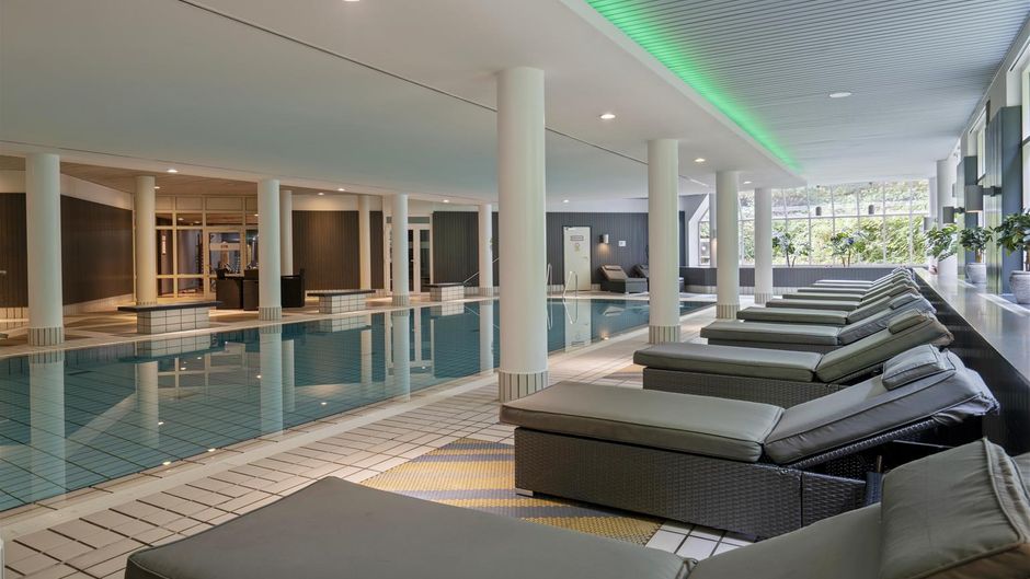 Radisson Blu Hotel Dortmund Pool