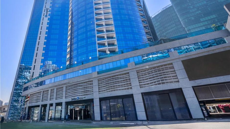 Radisson Blu Hotel, Dubai Waterfront Exterior