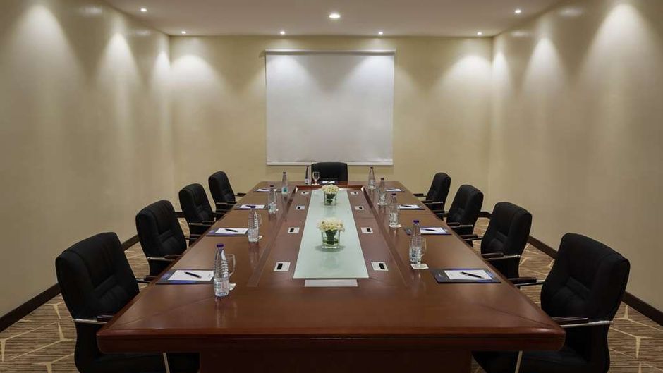 Radisson Blu Hotel Buraidah Meeting
