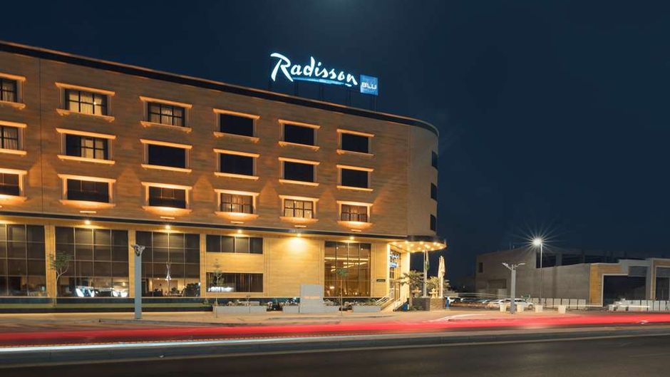 Radisson Blu Hotel Buraidah Exterior
