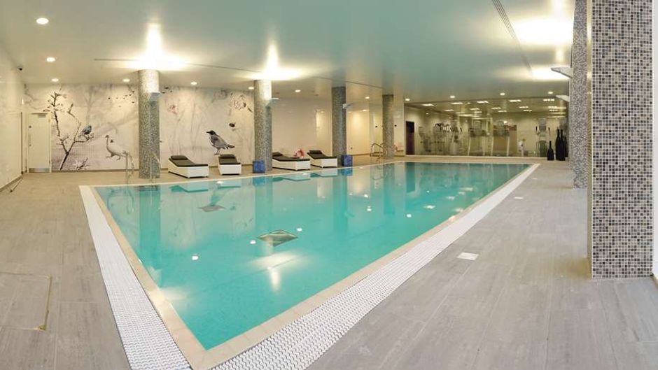 Radisson Blu Hotel East Midlands Airport Pool