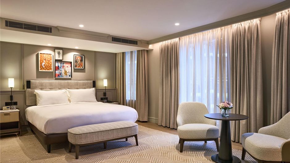 Radisson Blu Hotel, London Bond Street Suite