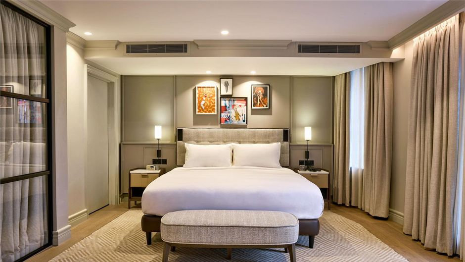 Radisson Blu Hotel, London Bond Street Suite