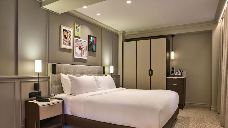 Radisson Blu Hotel, London Bond Street Room