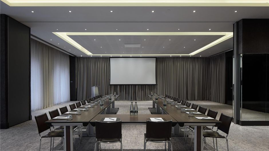 Radisson Blu Hotel, London Canary Wharf Meeting