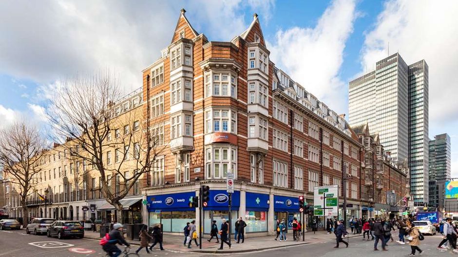 Radisson Blu Hotel, London Euston Square Exterior