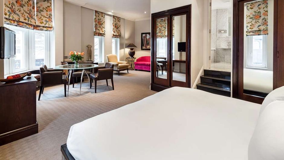 Radisson Blu Hotel, London Euston Square Suite