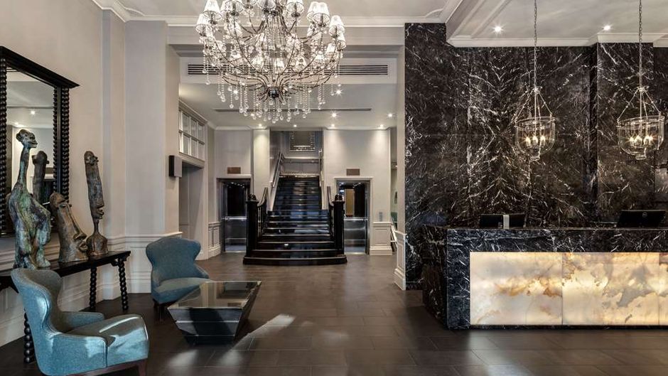 Radisson Blu Hotel, London Euston Square Lobby