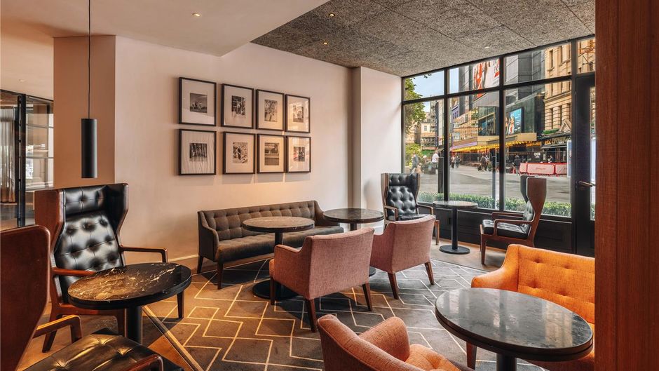 Radisson Blu Hotel, London Leicester Squ Lobby