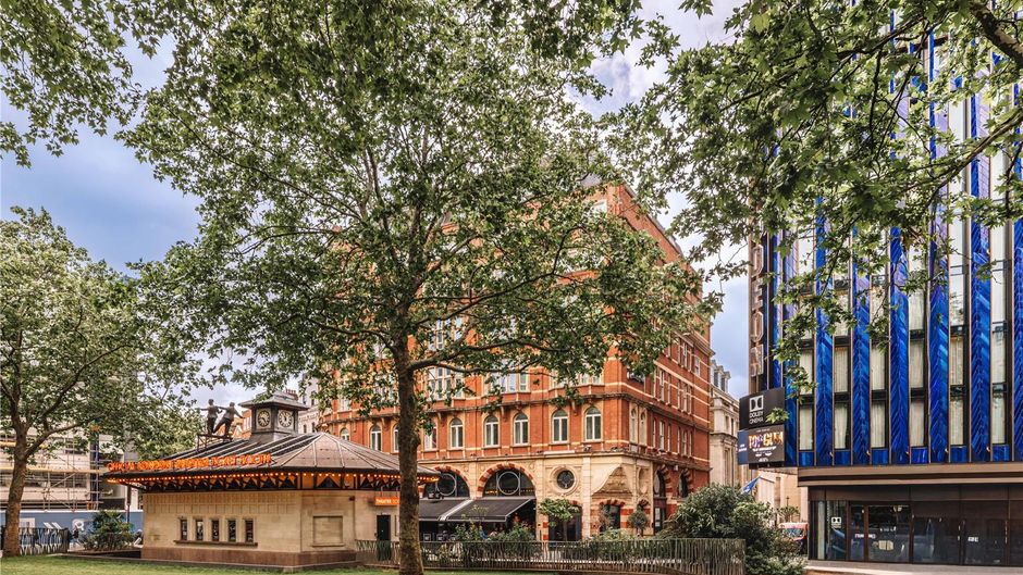 Radisson Blu Hotel, London Leicester Squ Exterior