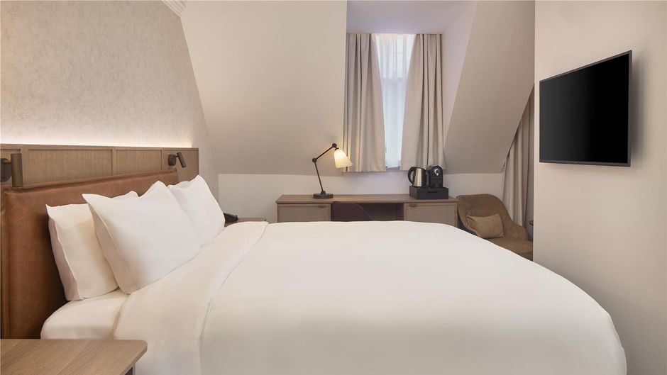 Radisson Blu Hotel, London Tottenham Cou Room