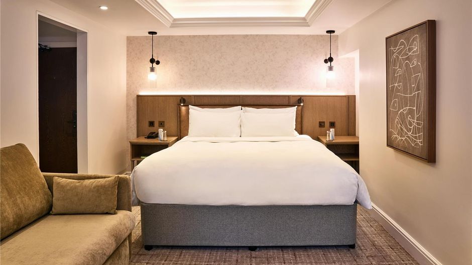 Radisson Blu Hotel, London Tottenham Cou Room