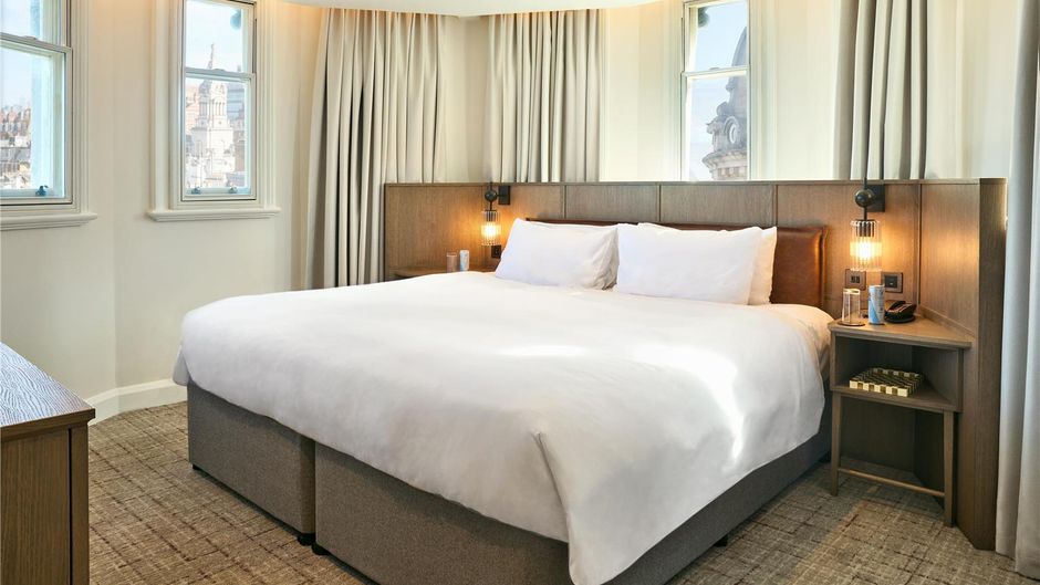 Radisson Blu Hotel, London Tottenham Cou Suite